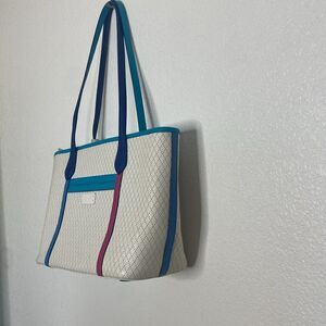 BRIGHTON Leather Bag with Zipper Closure on Top NWOT